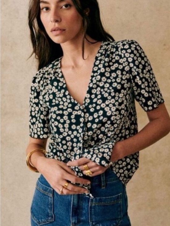 Sezane Tops - Sezane 34(2) Indira daisy print floral button short sleeve blouse softgirl retro